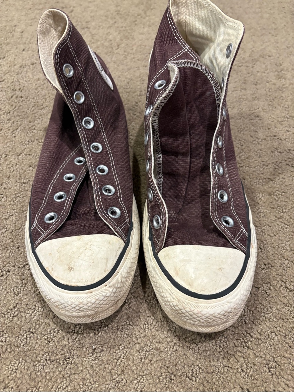 Converse Platform Women’s Size 9.5